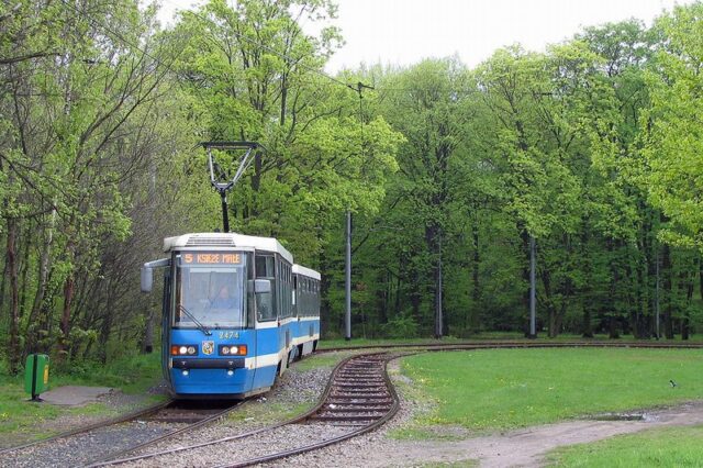 Konstal/Protram 105NWrMp #2474+2475| Data: 2 maja 2006| Miejsce: Wrocław, ul. Grabiszyńska (pętla Cmentarz Grabiszyński)| Autor: Leszek Peczyński