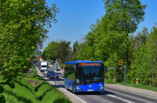 Solaris Urbino MildHybrid #PU375| Miejskie Przedsiębiorstwo Komunikacyjne S.A. w Krakowie| Data: 28 kwietnia 2025| Miejsce: Zabierzów, ul. Śląska| Autor: Marcin Nowak