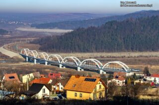 HCP 303E EP07-1014| PKP Intercity S. A.| Data: 31 grudnia 2016| Miejsce: szlak Stryszów - Zembrzyce| Autor: Marek Pawlukowicz