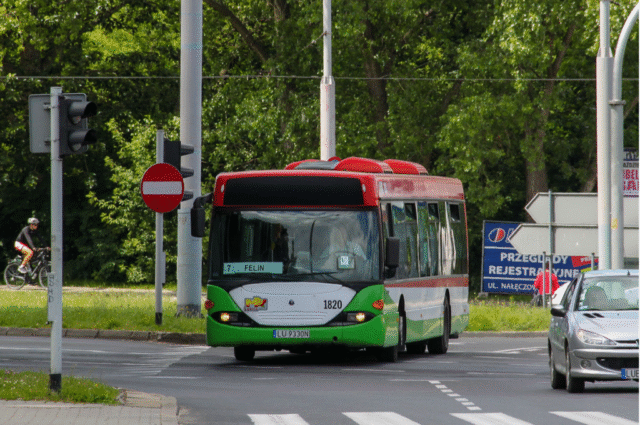 Scania CN94UB #1820| Usługi Transportowe Piotr Gorzel - Lublin| Data: 17 Czerwca 2015| Miejsce: Lublin, Al. Racławickie| Autor: Jacek Pudło
