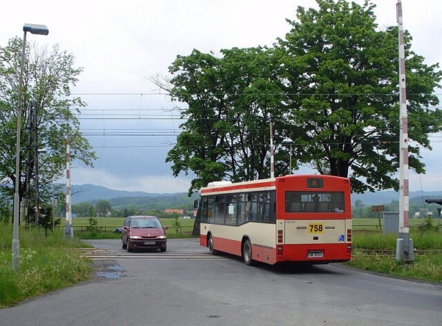 Jelcz M101I3 Salus #758| Miejski Zakład Komunikacyjny Sp. z o. o. w Jeleniej Górze| Data: 23 maja 2008| Miejsce: Jelenia Góra, ul. Łomnicka/ ul. Krakowska/ ul. Dębowa| Autor: Krzysztof Soboń