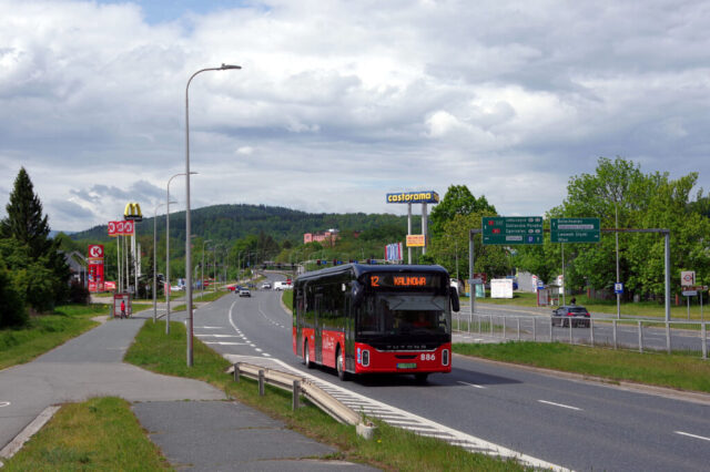 Yutong U12 #886| Miejski Zakład Komunikacyjny Sp. z o. o. w Jeleniej Górze| Data: 17 maja 2025| Miejsce: Jelenia Góra, al. Jana Pawła II| Autor: Krzysztof Soboń