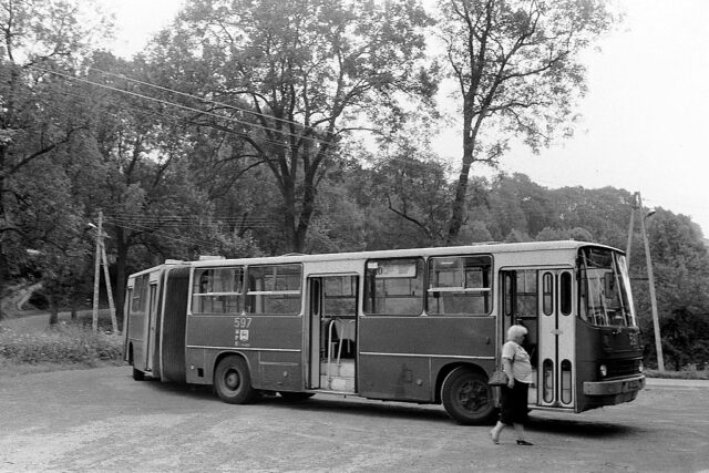 Ikarus 280.26 #597| Miejski Zakład Komunikacyjny Sp. z o. o. w Jeleniej Górze| Data: 22 lipca 1992| Miejsce: Dziwiszów Górny| Autor: Marcin Stiasny