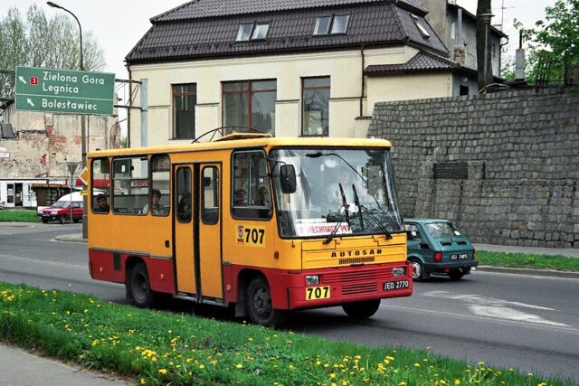 Autosan H6-10.01 #707| Miejski Zakład Komunikacyjny Sp. z o. o. w Jeleniej Górze| Data: 30 kwietnia 1998| Miejsce: Jelenia Góra, ul. Podwale| Autor: Marcin Stiasny