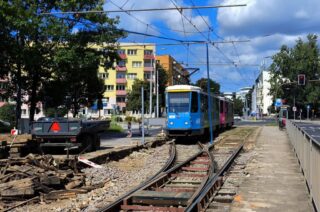 T6A2D 241+242 | Tramwaje Szczecińskie sp. z o.o. | Data: 10 sierpnia 2025 | Miejsce: Szczecin, ul. Matejki | Autor zdjęcia: Paweł Pieńkowski |