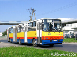 Ikarus 280.26 #565| Komunikacja Miejska - Płock sp. z o.o.| Data: 15 września 2006| Miejsce: Płock, ul. Przemysłowa| Autor: Marcin Gierzyński|
