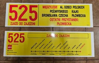 Tablica boczna zjazdowa linii 525| Międzylesie - Płowiecka| zajezdnia R-10 "Ostrobramska"| Autor: Paweł Paterek|