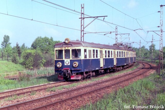 EN57-402| KP Szczakowa| 21.05.1996| Autor: Tomasz Wójcik|