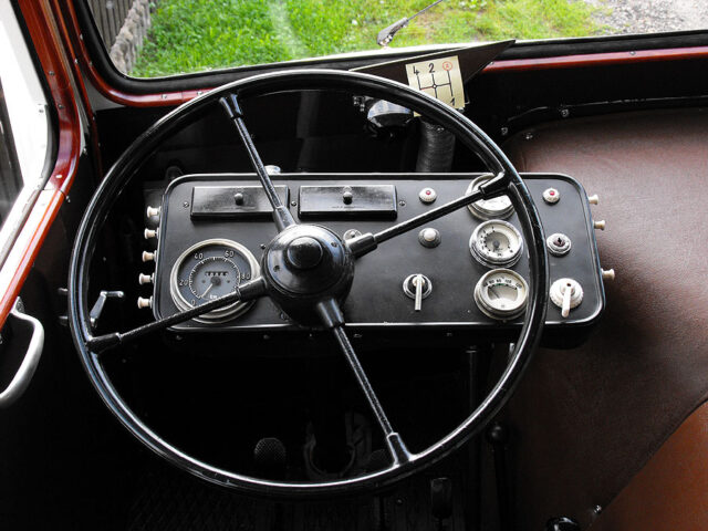 Škoda 706 RO #206| Dopravní podnik hlavního města Prahy, a.s.| Data: 13 sierpnia 2011 r.| Miejsce: ok. Nymburka| Autor: Paweł Zadrożny|