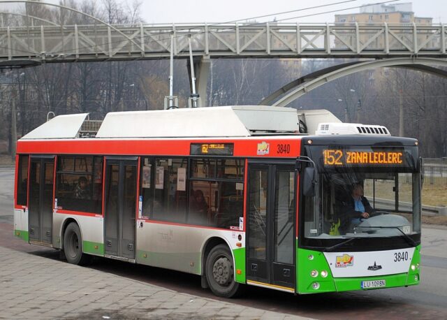 MAZ 203T8M #3840| Miejskie Przedsiębiorstwo Komunikacyjne - Lublin - sp. z o.o. - Lublin| Data: 15 marca 2011| Miejsce: Lublin, Ulica Filaretów Autor: Maciej Zyśko (ze zb,Autora)