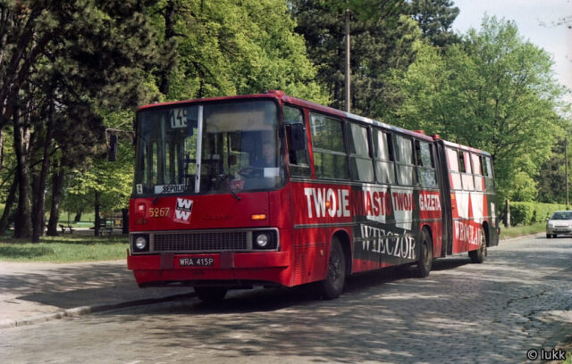 Ikarus 280.26 #5267| Miejskie Przedsiębiorstwo Komunikacyjne Sp. z o. o. - Wrocław| Data: maj 2003| Miejsce: Wrocław, ul. Mickiewicza| Autor: Łukasz Musiał