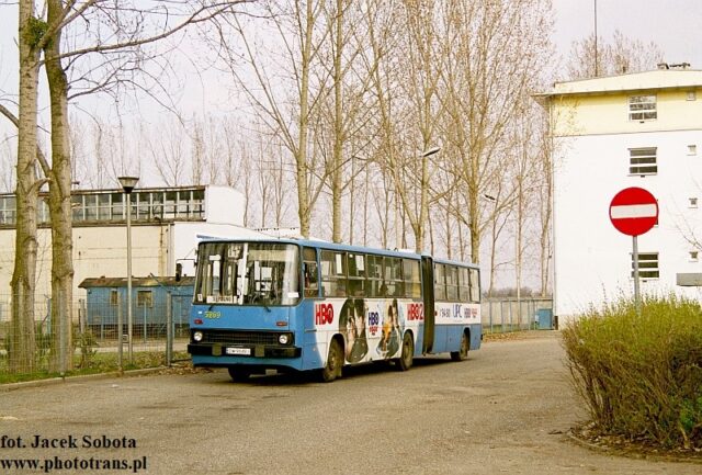 Ikarus 280.26 #5269| Miejskie Przedsiębiorstwo Komunikacyjne Sp. z o. o. - Wrocław| Data: 30 marca 2004| Miejsce: Wrocław, ul. Buforowa| Autor: Jacek Sobota