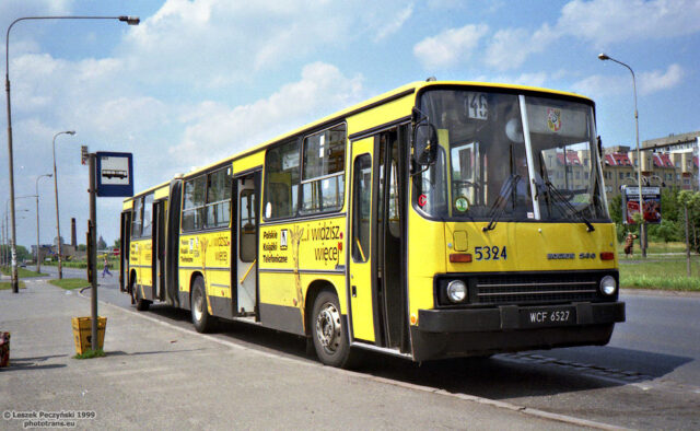 Ikarus 280.70E #5324| Miejskie Przedsiębiorstwo Komunikacyjne Sp. z o. o. - Wrocław| Data: 6 czerwca 1999| Miejsce: Wrocław, ul. Armii Krajowej (krańcówka Orzechowa)| Autor: Leszek Peczyński