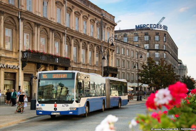 Mercedes-Benz Conecto G #A759 | Mobilis sp. z o.o. z siedzibą w Warszawie | Data: 24 sierpnia 2015 r. | Miejsce: Warszawa, ul. Krakowskie Przedmieście | Autor: Leszek Peczyński |