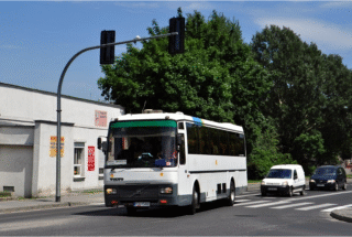 Volvo B10M-60 / Barbi C5 #PGN 154AK| Przedsiębiorstwo Komunikacji Samochodowej w Gnieźnie sp. z o.o. - Gniezno| Data:18 czerwca 2010| Miejsce: Gniezno, Kościuszki -> Warszawska| Autor: Jacek Sobota