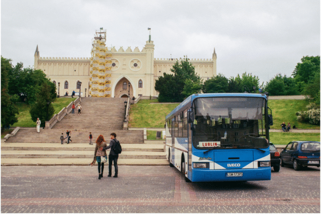 Iveco EuroRider 391E.12.29 / Dalla Via #LSW 17395| Garden Service Jacek Przybysz| Data1 lipca 2012 | Miejsce:Lublin, pl. Zamkowy. Autor: Jacek Pudło