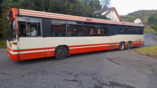 Volvo B10BLE 6x2 #750| Miejski Zakład Komunikacyjny Sp. z o. o. w Jeleniej Górze| Data: 26 października 2023| Miejsce: Komarno – pętla| Autor: Wiktor Czura