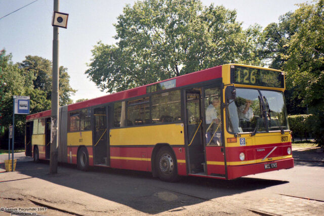 Volvo B10MA #8017| Miejskie Przedsiębiorstwo Komunikacyjne Sp. z o. o. - Wrocław| Data: 17 sierpnia 1997| Miejsce: Wrocław, al. Karkonoska/ ul. Krzycka/ al. Powstańców Śląskich| Autor: Leszek Peczyński