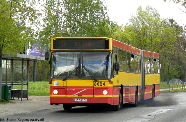 Volvo B10MA #8024| Miejskie Przedsiębiorstwo Komunikacyjne Sp. z o. o. - Wrocław| Data: 2 maja 2008| Miejsce: Wrocław, ul. Bystrzycka| Autor: Stefan Kopcza