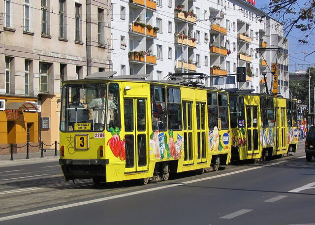 105Na #?+2289| Miejskie Przedsiębiorstwo Komunikacyjne Sp. z o. o. – Wrocław| Data: 16 sierpnia 2003| Miejsce: Wrocław, ul. Małachowskiego| Autor: Wojciech Liberda