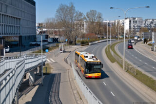 Solaris Urbino 18 IV electric #5869| Miejskie Zakłady Autobusowe sp. z o.o. w Warszawie| Data: 2 kwietnia 2025 r.| Miejsce: Warszawa, al. 4 czerwca 1989 r,| Autor: Maciej Banasiński|