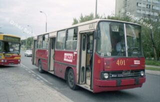 Ikarus 260.04 #401| Miejskie Zakłady Autobusowe sp. z o.o. w Warszawie| Data: 6 września 2000 r.| Miejsce: Warszawa, ul. Mordechaja Anielewicza| Autor: Oskar Burda|