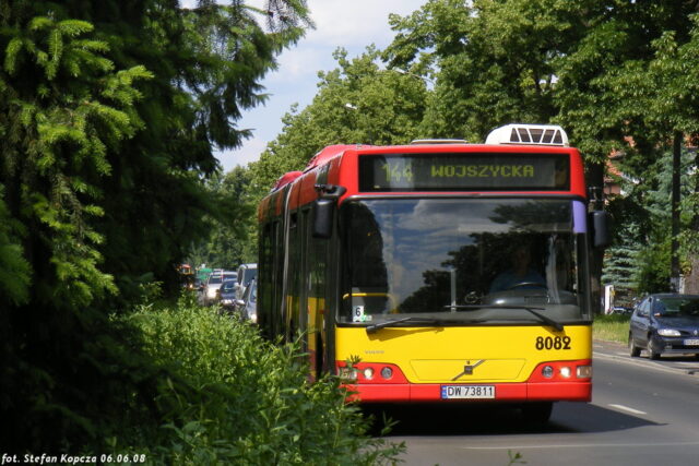 Volvo 7000A #8082|Miejskie Przedsiębiorstwo Komunikacyjne Sp. z o. o. - Wrocław| Data: 6 czerwca 2008| Miejsce: Wrocław, ul. Sudecka| Autor: Stefan Kopcza