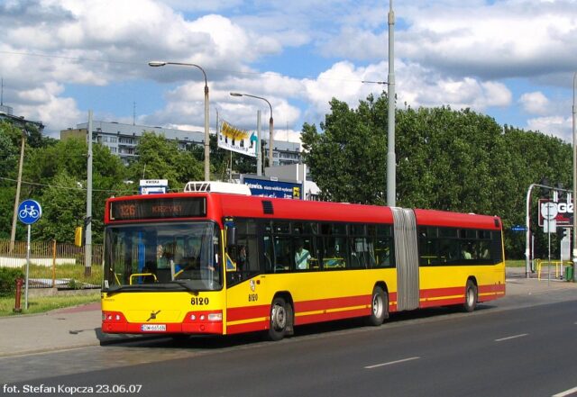 Volvo 7700A #8120| Miejskie Przedsiębiorstwo Komunikacyjne Sp. z o. o. - Wrocław| Data: 23 czerwca 2007| Miejsce: Wrocław, ul. Legnicka| Autor: Stefan Kopcza