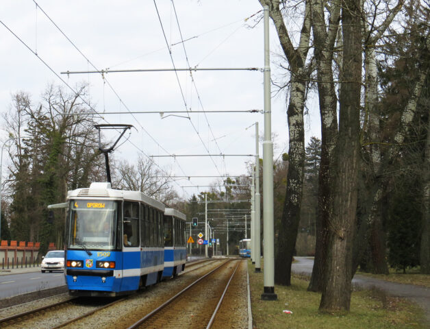 105NaWr #2500+?| Miejskie Przedsiębiorstwo Komunikacyjne Sp. z o. o. – Wrocław| Data: 20 lutego 2017| Miejsce: Wrocław, ul. Grabiszyńska| Autor: Paweł Rząsowski