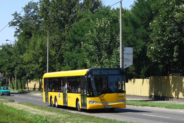 Solaris Urbino 15 II #31| Przedsiębiorstwo Komunikacji Miejskiej sp. z o.o. w Gliwicach| Data: 20 sierpnia 2005 r.| Miejsce: Zabrze, ul. Wolności| Autor: Leszek Peczyński| Źródło: www.phototrans.pl|
