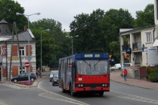 Jelcz M11 #023| Miejski Zakład Komunikacyjny sp. z o.o. w Białej Podlaskiej| Data: 9 sierpnia 2006 r.| Miejsce: Biała Podlaska, ul. G. Narutowicza| Autor: Jacek Sobota| Źródło: www.phototrans.pl|