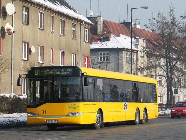 Solaris Urbino 15 II #31| Przedsiębiorstwo Komunikacji Miejskiej sp. z o.o. w Gliwicach| Data: 7 lutego 2005 r.| Miejsce: Zabrze, ul. J. W. Goethego| Autor: Jacek Sobota| Źródło: www.phototrans.pl|