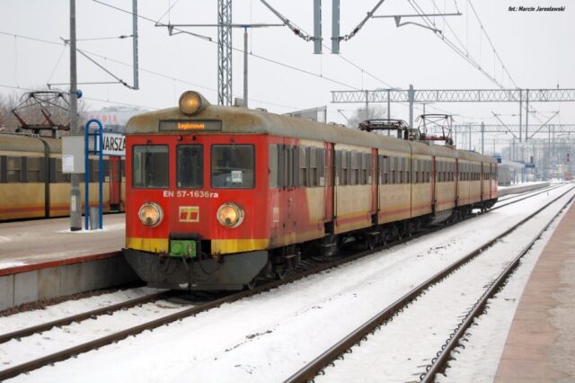 EZT EN57-1636| SKM Szybka Kolej Miejska sp. z o.o. w Warszawie| Data: 31 stycznia 2011 r.| Miejsce: Warszawa Gdańska| Autor: Marcin Jarosławski|