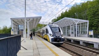 Pesa Elf 48WEc-028| Koleje Dolnośląskie S.A.| Data: 17 maja 2023| Miejsce: Wałbrzych Centrum| Autor: Mateusz Małkowski| Źródło: www.commons.wikimedia.org