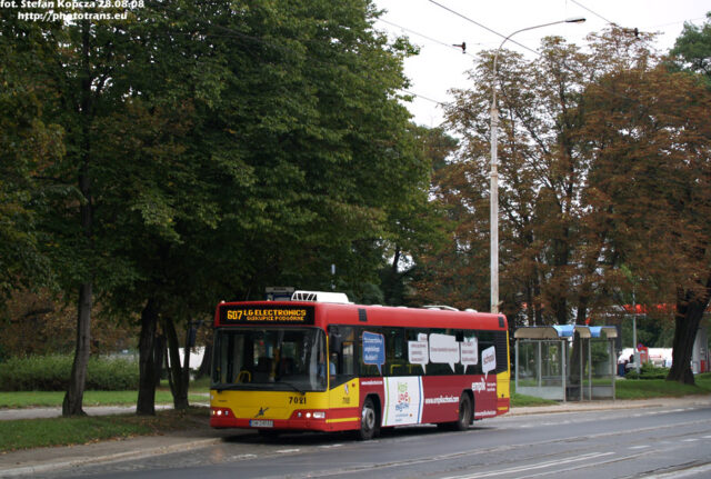 Volvo 7700 #7021| Miejskie Przedsiębiorstwo Komunikacyjne Sp. z o. o. - Wrocław| Data: 28 sierpnia 2008| Miejsce: Wrocław, ul. Grabiszyńska| Autor: Stefan Kopcza