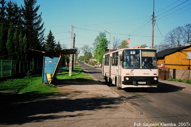 Ikarus 260.04 #507 | Miejski Zakład Komunikacyjny sp. z o.o. w Pabianicach | Data: 2007 r. | Miejsce: Pabianice, ul. Karniszewicka | Autor: Szymon Klemba | Źródło: www.gtlodz.eu |
