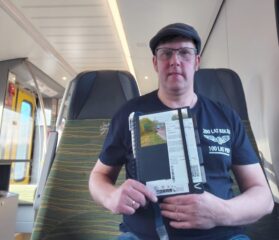 Piotr Goszczycki podczas bicia rekordu ilości przejechanych kilometrów | Miejsce: gdzieś na Mazowszu | Fotografia z archiwum Piotra |