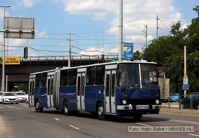 Ikarus 280.49 #BPO-808 | Budapesti Közlekedési Zrt. | Data: 2007 r. | Miejsce: Budapeszt, trasa linii 23E | Autor: Hajtó Bálint | Źródło: galeria strony www.hbweb.hu |